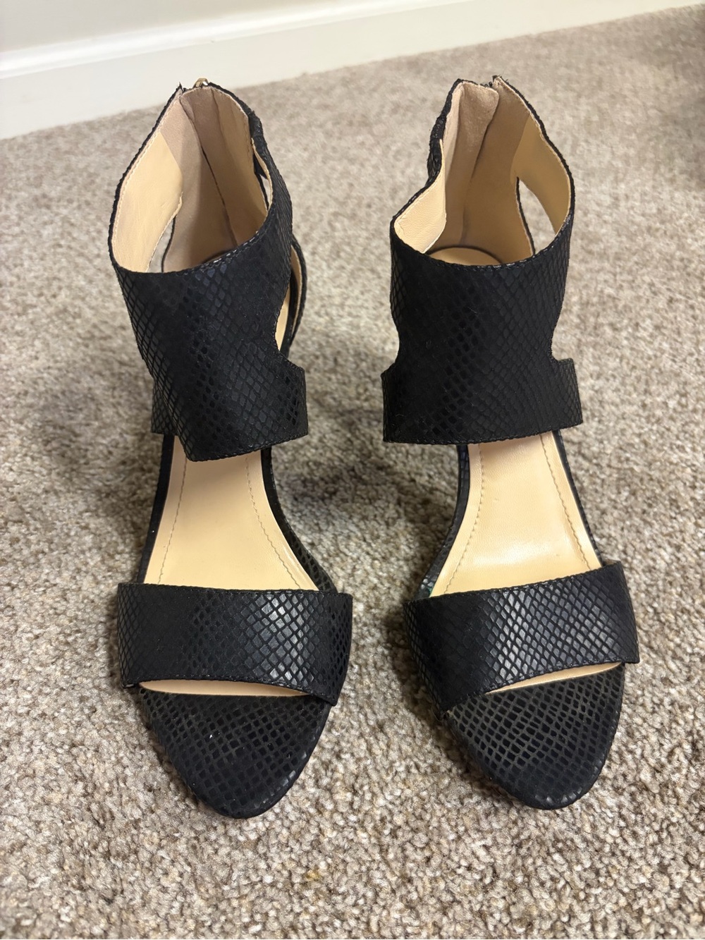 Black Textured Open-Toe Women's Shoes- like new
